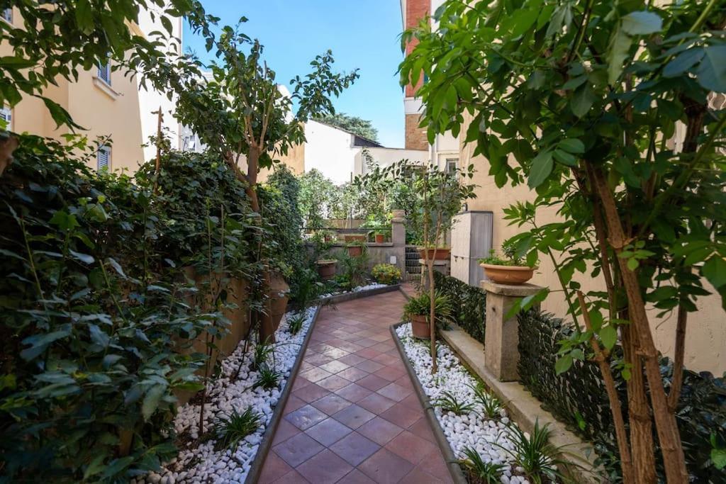 A Due Fermate Dal ColosseoWi-Fi & Netflix Gratis Apartment Rome Bagian luar foto