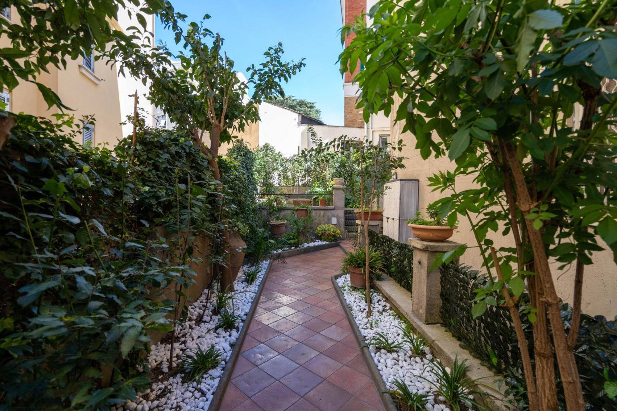 A Due Fermate Dal ColosseoWi-Fi & Netflix Gratis Apartment Rome Bagian luar foto
